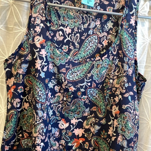 h.i.p. Tank Top - Picture 3 of 11